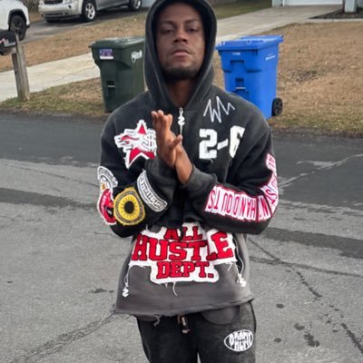 •One & Only page| 🎥STRAIGHT SOLO content creator• scorpio♏️• 📩DM for colabs • 📸amosc:damn_swervoo| No Meet Up