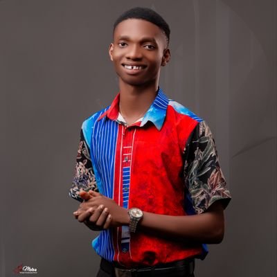 Expert in Visual Branding, Mobile Photography & Design
Let's turn your ideas into stunning visuals.
Connect with me on WhatsApp https://t.co/gJOIWw7b53