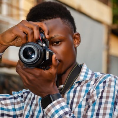 God over everything here.🙌🏾 BIOCHEMIST🥼FREE LANCE PHOTOGRAPHER 📸 avid lover of @Arsenal @Jcole Proudly a PRINCEWALEAN💚Music,sports,Photography.