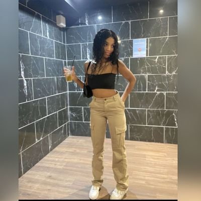 iamluchyD's profile picture. • BEAUTY + Fashion content ||• I Turn fabric into Elegant  designs✂️ + personal branding |  💹📈 | Your daily dose of chic.