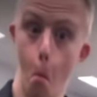 kl0b (code pls on Rollbit) (@_xx_l0l_xx_) 's Twitter Profile
