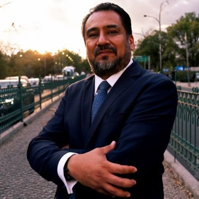 Padre, hijo, hermano y amigo. Abogado defensor de la Democracia y de las causas justas.
https://t.co/fkQKenqOPY
https://t.co/d1PTlbfrZi
