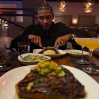 Darius Joell (@cincosuavee) 's Twitter Profile Photo Darius Joell (@cincosuavee) 's Twitter Profile Photo