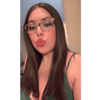 _leticiaax23's profile picture. 🖤🇲🇽♋️