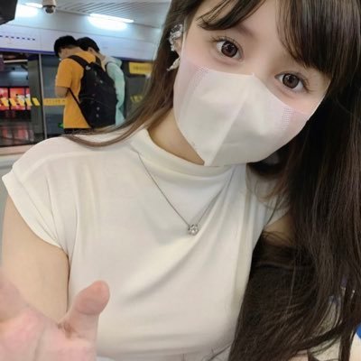 noon_brty's profile picture. ひとりえち熱くなりすぎて夜な夜なあそこを撫でまわしてる💕わたしのように乳首をつまむの集中してて朝晩快楽に没頭してる人を応援してる めっちゃ過激えち。トークしたいひとこのアプリDLして❤️
