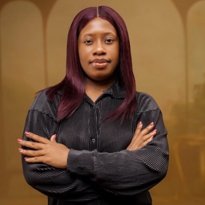 JannyOmah's profile picture. Helping busy entrepreneurs stay organized & stress-free 💻 | Virtual Assistant | Sharing freelance & productivity tips