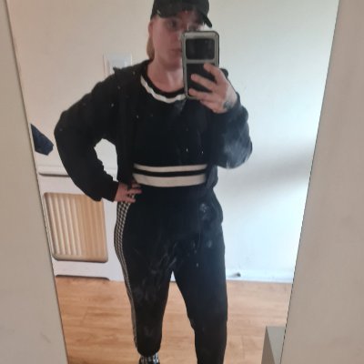 hey 👋. mom of 4 kids 🥰. I loving partner of 15year.. loving things crafty. all things crochet.
https://t.co/bpcdtGIZHR