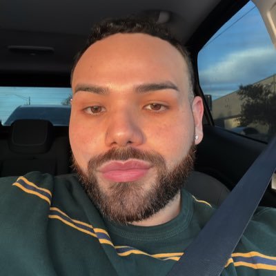 lulzxxx's profile picture. :)