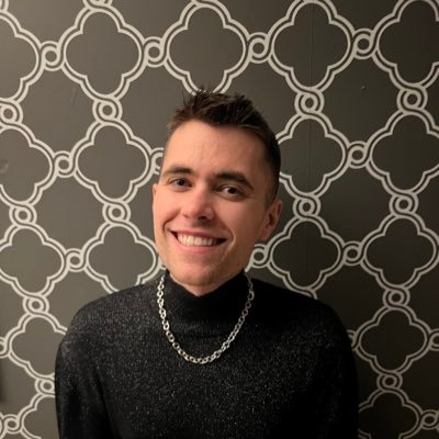 DomAmatoMedia's profile picture. News guy thinking about pop music