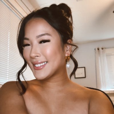 _jennanagareda's profile picture. 