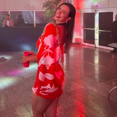 Apaixonada por futebol, apaixonada pelo Athletico-PR ❤️