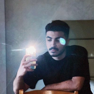 Amirknsi's profile picture. آب♏️