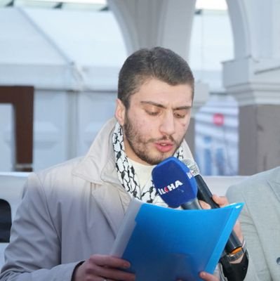 İnsan | Müslüman | Aktivist | İmam hatipli | Toplum-Fikir
•Zaman bendedir ve mekân bana emanettir!
Şuurunda bir imamhatipli...