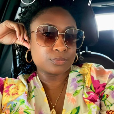 scientists say that she’s the second sunshine ☀️ still likes flowers & hip-hop.