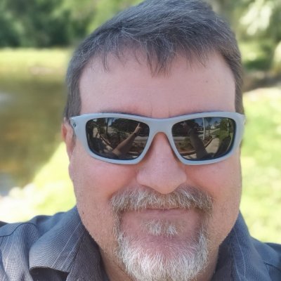 thebruha67's profile picture. 