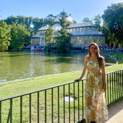 CataVargas92's profile picture. 