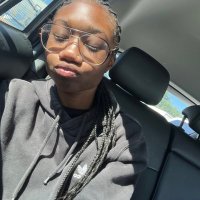 sammy. (@aprettlillliarr) 's Twitter Profile