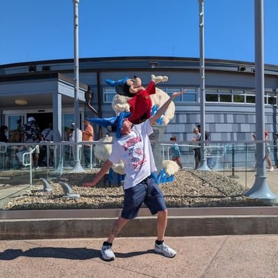 Disney addict. self employed mechanic, Dad life.
Once you take yourself too seriously the art will suffer. - Maynard