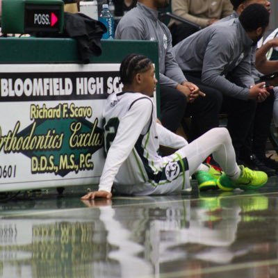 Terrence Lowe- Michigan Playmakers 2026 6’1 West Bloomfield High School- Varsity-Phone 248-228-5126, 313-304-9640 (Dad’s number) 3.0 gpa