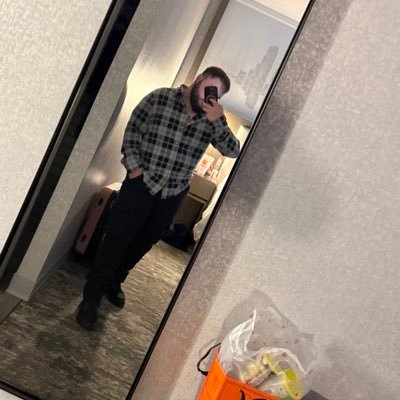 24 yr old man of your dreams 🏳️‍⚧️🌞           || cash app: $riskybusiness7 ||