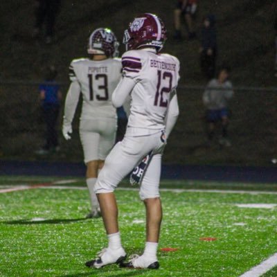 | 40 4.78 | 🎓CO'27 | 5'10 | 150 |🏈 WR/S | West Bridgewater High School | 3.5 gpa📚