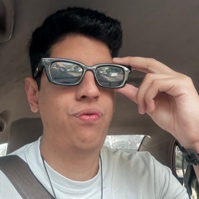 1,91 - Me gusta tomar fotos y a veces subir cerros