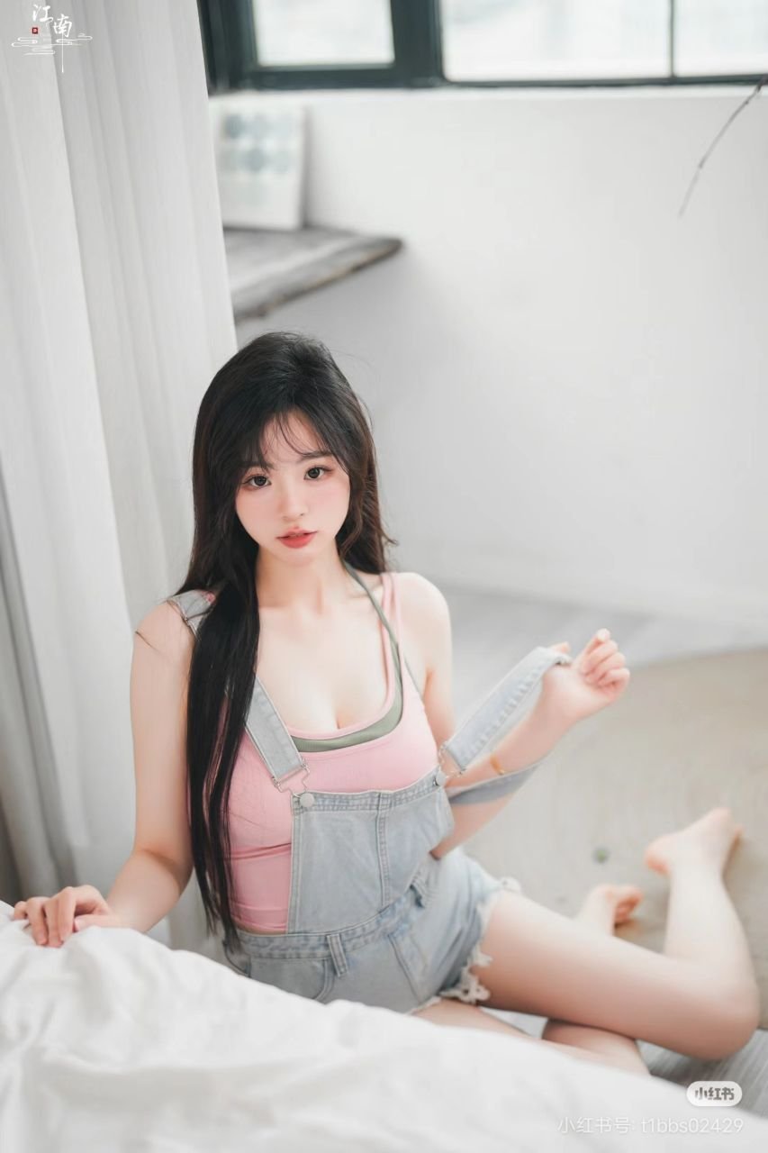 私は今32歳で独身ですが、最近寂しくて、大人で穏やかな恋人を探しています。30歳以上の独身男性がいる場合は、私のLINE:2568665を追加して電話で連絡することができます