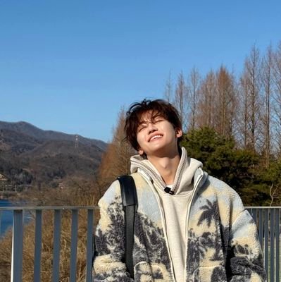 šš/2000 || Ravindra Zhianaren parody of Na Jaemin NCT Dream. || Paesity