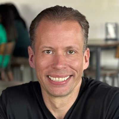 derekbenson's profile picture. Professional Professional