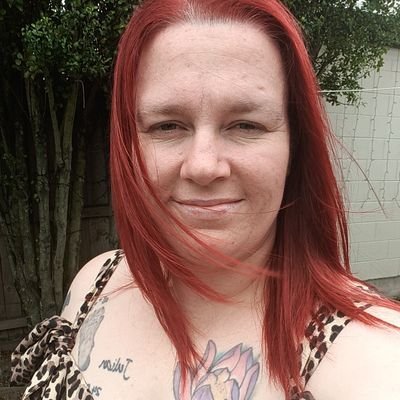 LuminescentRain's profile picture. Woke leftie.
Honour the treaty. 
🏳️‍🌈