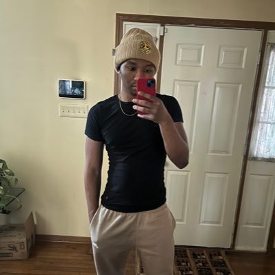 “You only as gangsta as your accomplishments as a man” ~G Herbo | ♋️ | #BDLP✊🏾 The Movement | R.I.H Dad 🙏🏾💫