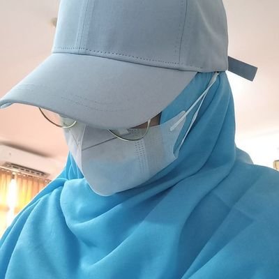 Singkong lebih enak daripada https://t.co/5Yb7iT7LJo hanya jika penting.Biru itu cantik💙#diksi #filosofi memang manis.Dilarang baper,kumenulis ramah pake jari,ga pake hati.