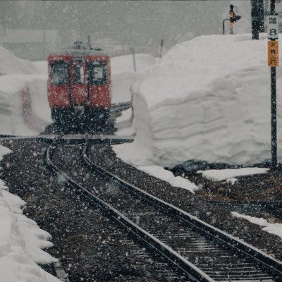 ゆる鉄写真撮ってます。鉄道写真見習い中です。@Slowhand001←本垢。 CP+2025 SONY α cafeコンテスト 一般乗り物部門でシルバー賞頂きました。2025第50回JPS展入選しました。