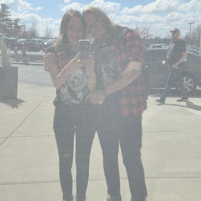 Dad and Fedex driver. Lover of comic books, toys and wrasslin. Part redneck 🚜 part hippy 🕊✌ part metal-head 🤘