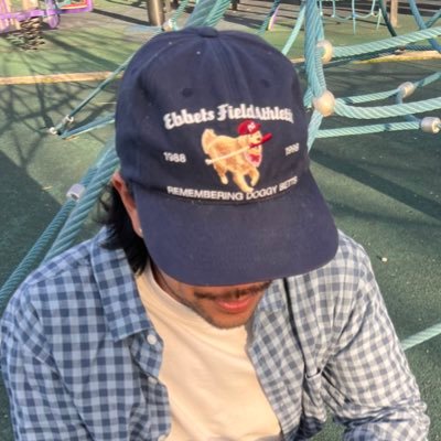 sweetestszn's profile picture. I tweet about the celtics, the crows, and other things that continue to annoy me.