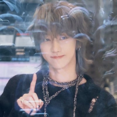 #JEHYUN 'S lover and pr manager 😒🤍 multi stan! byf read carrd👹! 18‼️they/he