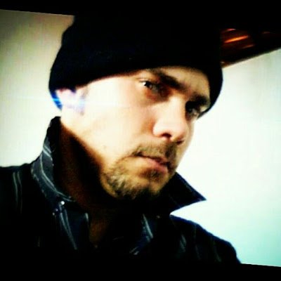 AdrianoSil92037's profile picture.