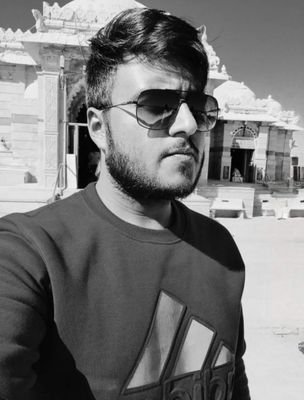 Ayush Tomar Profile