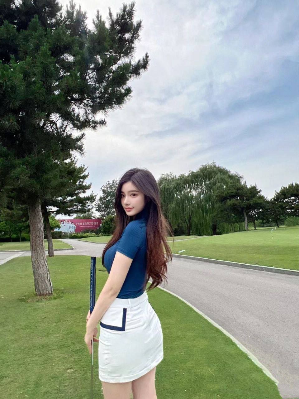 Tojoof413's profile picture. 云间飞行☁️✈️优优 小 中 高端 外 围 约 啪一手资源，工作室，12345线城市均可安排，700起。信誉保证，诚信就是生命，一切用事实与诚意说话！  联系大号@aijiu60153点击即可