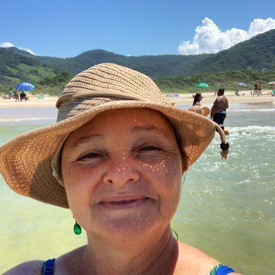 RaquelW21511's profile picture. 