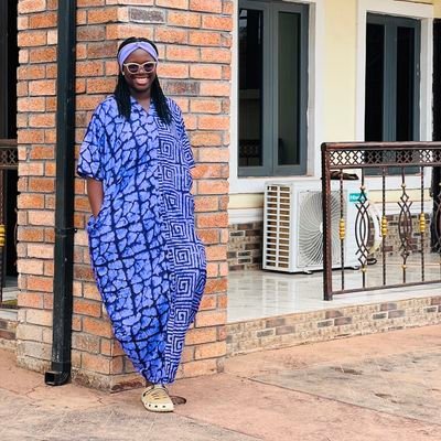 SimplyOmahhh's profile picture. The obstacle eventually becomes the way😑
