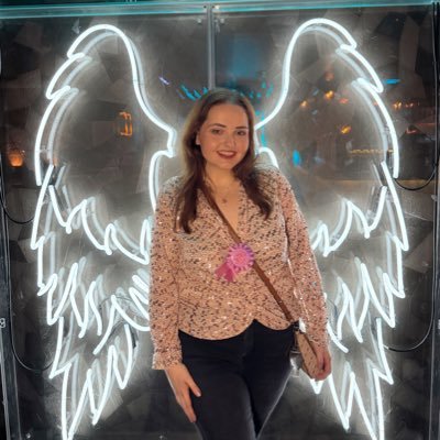 @demihelenax