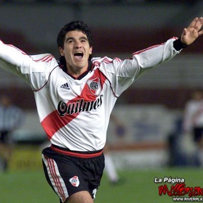 Cuenta que se dedica exclusivamente a opinar sobre el más grande.