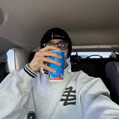 sing_0215's profile picture. 