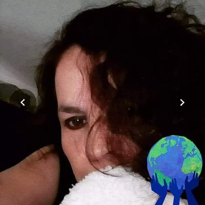 colombiana, apoyo a Uribe y personas honestas, respetuosas.. fuerapetro y secuaces ...💪🤮😣