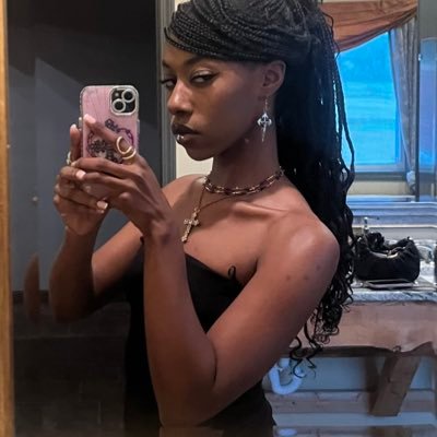 bellazbalance's profile picture. 🤎