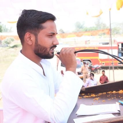 ➡ पूर्व छात्र नेता साकेत
➡जिला एवं सत्र न्यायलय गोण्डा ⚖️
➡ शहीद ए आजम भगत सिंह स्मृति सेवा ट्रस्ट (चेयरमैन)