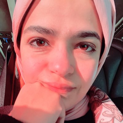 Muslim. An adult in disguise. Nocturnal. Novice linguist/cognitive stylistician with a PhD. Horror lover. Humbled by all forms of spirituality. #FreePalestine