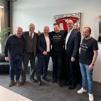 Not Elon ( Management Team ) (@thespacexteam) 's Twitter Profile