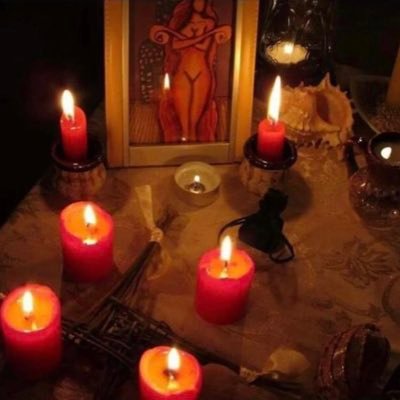 ASTROLOGY TAROT&ORACLE READER SCORPIO ♏️ GEMINI ♊️ AQUARUS AND ALL SORT OF CLEANSING WORK you can send me DM book your reading✍️✍️